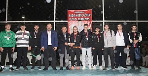 Kadir Miraç Futbol Turnuvası’nda  Şampiyon Yarımca Bölge