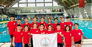 Körfezliler En İyi Dereceleri Yüzerek Şampiyon Oldular