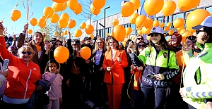 Turuncu Balonlarla Kadına Şiddete...