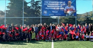 U13 Kız Futbol Turnuvasının Şampiyonu...
