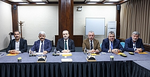 AK Parti’de Dur Durak Yok