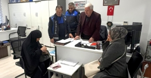 Kartepe Zabıtası’ndan Yürek Isıtan Davranış