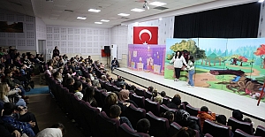 Kartepe’de Neşe ve Cesaret Dolu Tiyatro