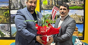 ​​​​​​​MHP Körfez’den Bitlisliler Derneği’ne Ziyaret