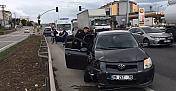D-100'DE 2 OTOMOBİL ÇARPIŞTI: 1 YARALI