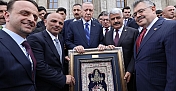 İLK HEREKE HALISI CUMHURBAŞKANI ERDOĞAN’A