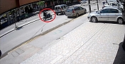 ARACA ÇARPAN MOTOSİKLET TAKLA ATTI, 1 KİŞİ YARALANDI