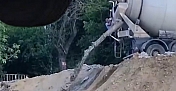 BETONU ORMANA BOŞALTTI, SUÇÜSTÜ YAKALANDI