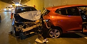 TEM OTOYOLU'NDA 7 ARAÇ KAZAYA KARIŞTI: 5 YARALI